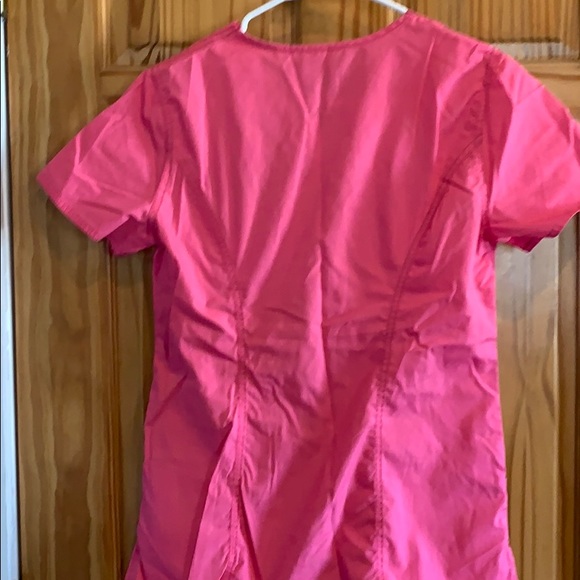 Scrub top - Picture 6 of 6